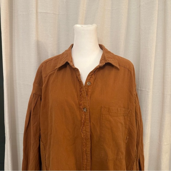 We The Free People Anaheim Oversized Lightweight Shirt Jacket in Camel Medium - Picture 4 of 12